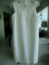 ANN TAYLOR LOFT WHITE WITH BEADS AND SEQUINS DRESS #7191
