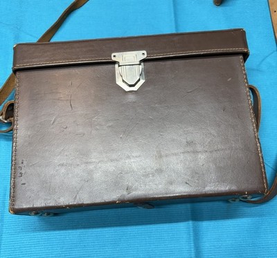 Vintage Polaroid Eagle Lock Co Leather Hard Camera Case Bag Top Grain Cowhide