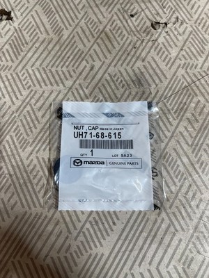 Original Mazda Spritzschutz Mutter UH71-68-615 #2