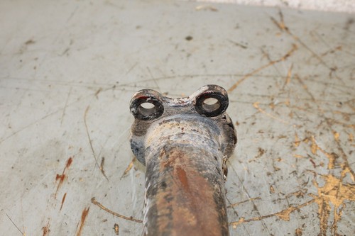 1985 Honda FourTrax 250 TRX250 2x4 RIGHT REAR BACK AXLE CARRIER TUBE C318 - Picture 7 of 10