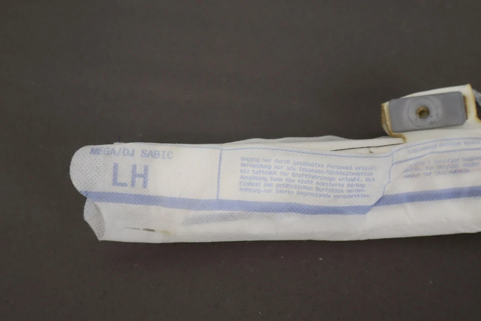 14-23 Ram 2500/3500 4-Dr Mega Cab (6 Lug) Left Driver Roof Curtain Airbag Foto 2 de 4