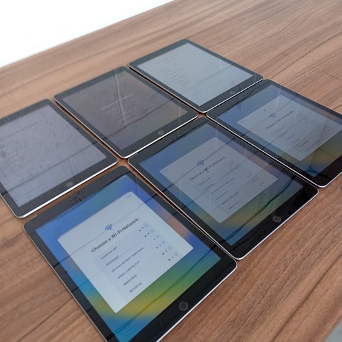 FAULTY 6x Apple iPad 5th Gen 32GB A1823 A1822 - JOBLOT, BUNDLE, GOOD LCD - Picture 8 of 18