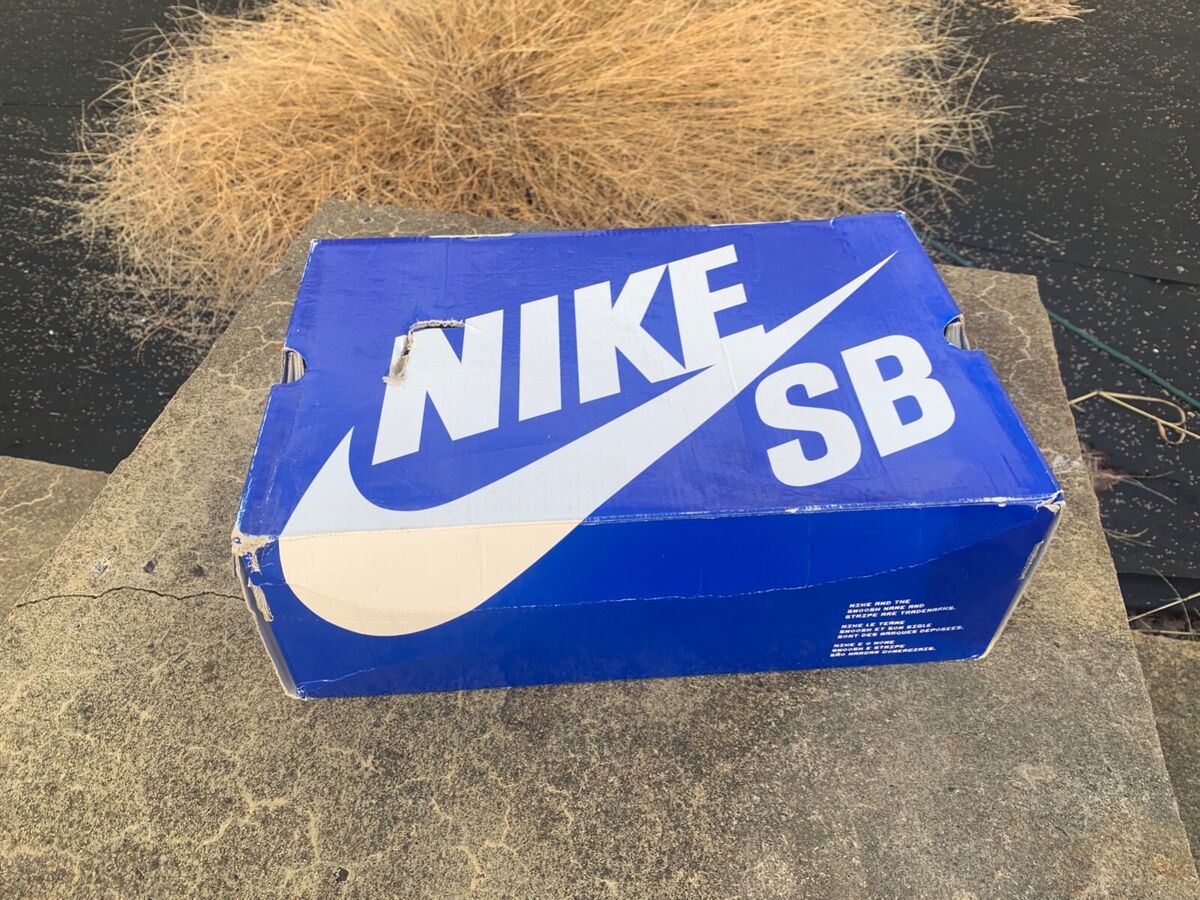 Size 12 - Nike SB Dunk High Premium Born In The USA box has Size 12 - Nike SB Dunk High Premium Born In The USA box has