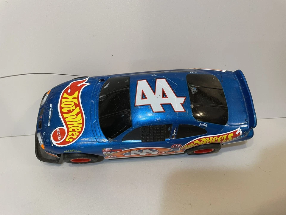 USED 1997 Hot Wheels RC Kyle Petty Stocker Tyco NASCAR Race Remote Control Car - Image 3 of 4