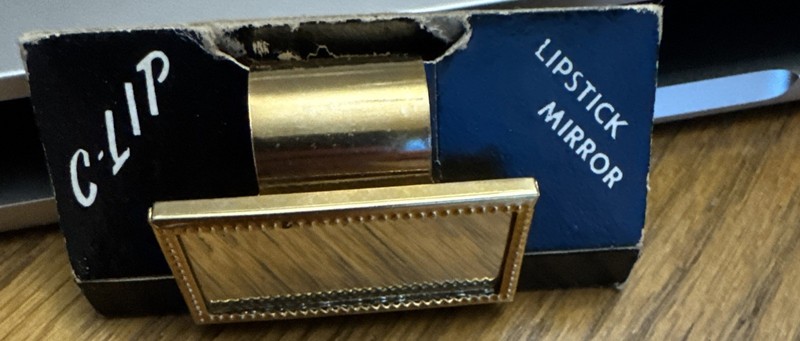 Vintage Mirrored Lipstick C-Clip~Clip On lipstick Holder~20k Gold Plated