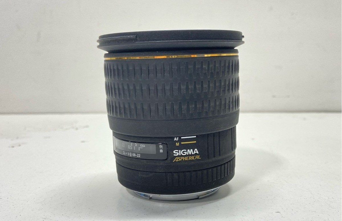 Sigma 28mm f/1.8 EX DG Aspherical Macro Canon EF Mount Lens