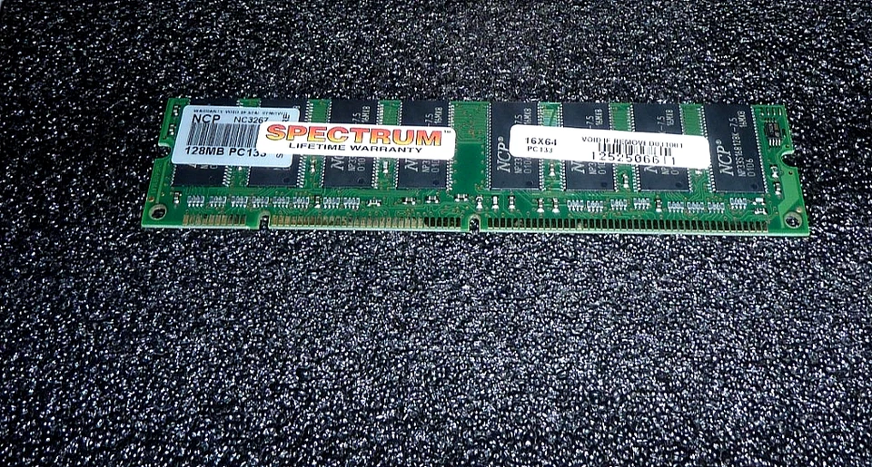 128MB PC133  SPECTRUM  168PIN Simm Memory DESKTOP - Image 3 of 4