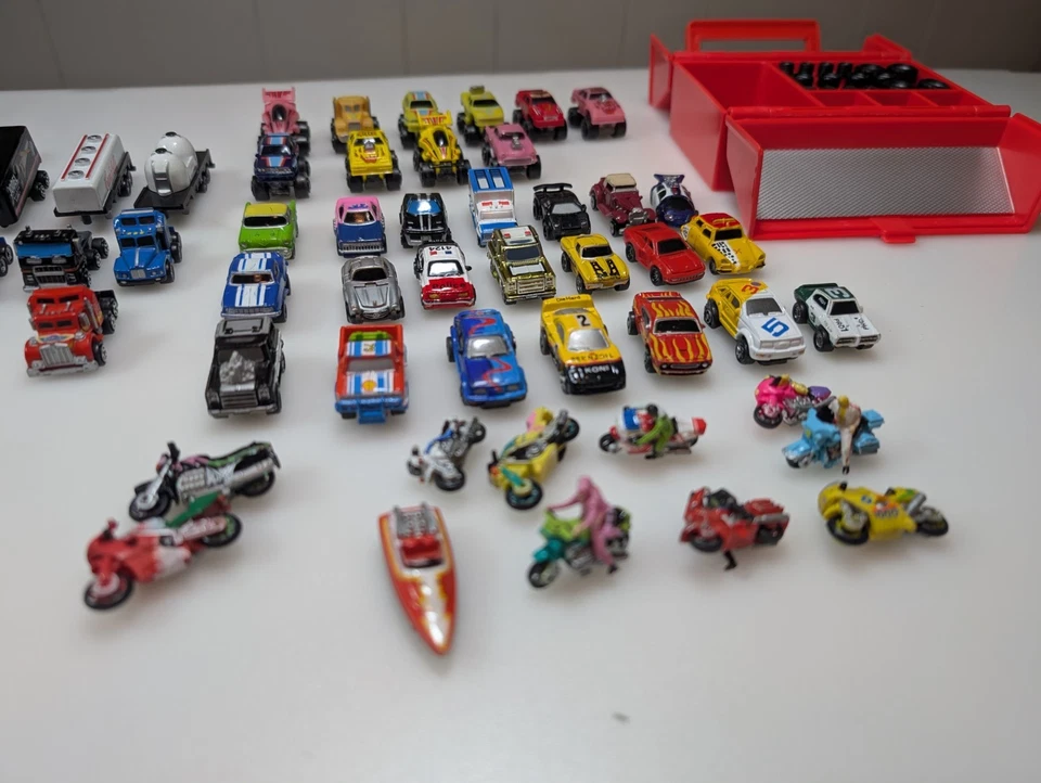 Vintage Micro Machines Mixed Lot Cars Truck Train 80+ Pieces Galoob Road Champs - Image 2 of 4