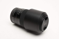 Sony 55-210mm f4.5-6.3 OSS zoom lens Black w/Lens caps, Lens hood