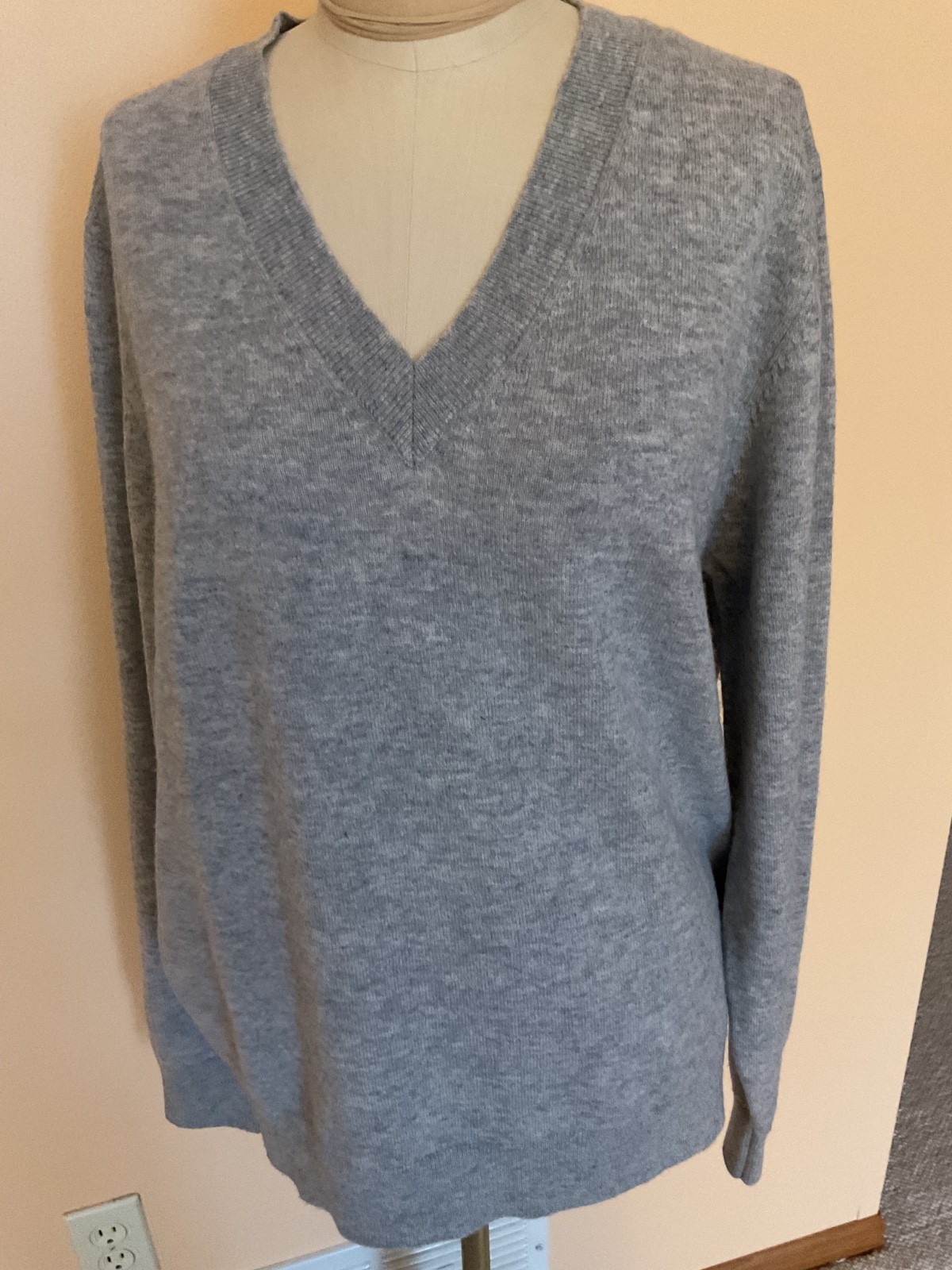 Men's sweater,US size L,Gray,,Cashmere 100%,Massimo Dutti,,NWOT