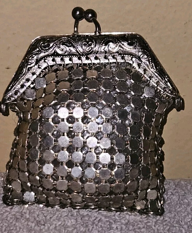 Foto 3 di 9