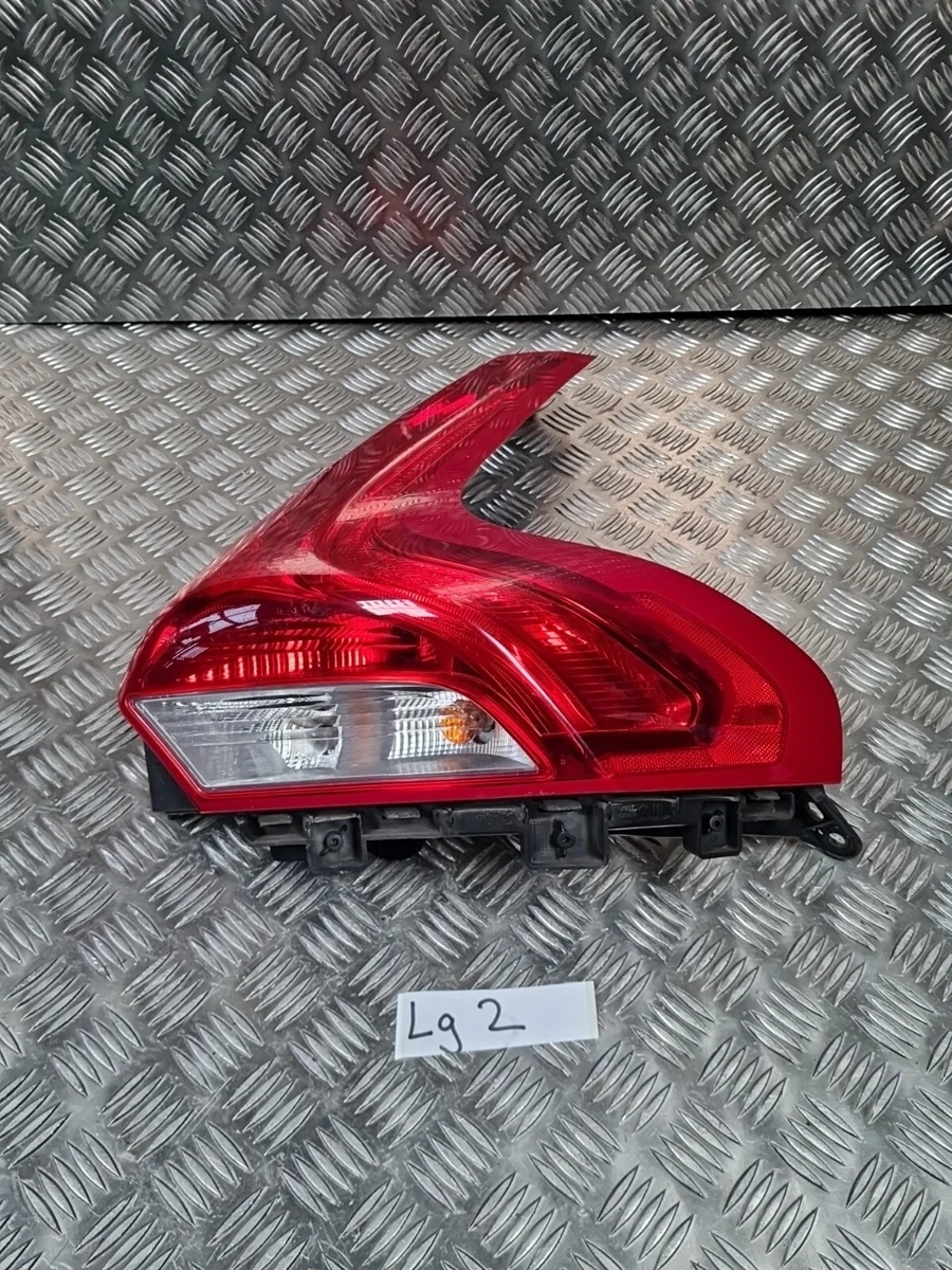 Volvo v40 2024 rear light