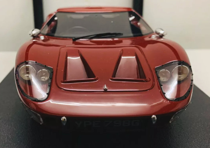 Ford GT40 Race Car Le Mans Racing w/V8 Engine/Custom Resin Body 1:18 SCALE MODEL