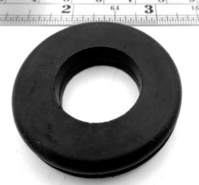 1 1/8'' Hole Fit Rubber Grommet Wiring Bushing For 1/8'' Thick Panel, Has 7/8'' ID