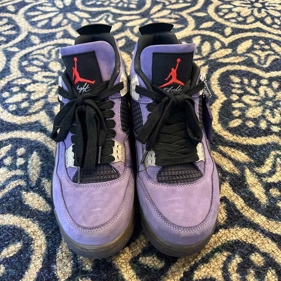 Size 9.5 - Jordan 4 Retro x Travis Scott Purple Friend's and Family Foto 4 de 4
