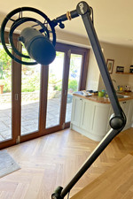 Logitech Blue Yeti Mikrofon mit Boomstand und Klemme