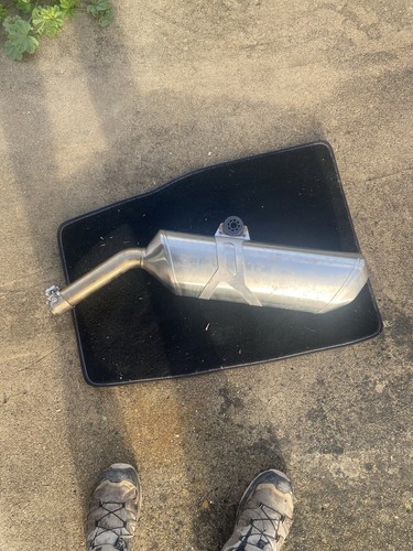 18 / 23 BMW F750GS / F750 GS / F850 GS / F850GS Exhaust Pipe Muffler OEM - Picture 7 of 9
