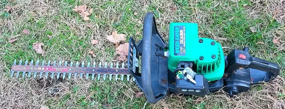 Weed Eater Excalibur 18in Hedge Trimmer For Parts Or Repair - Image 4 of 4