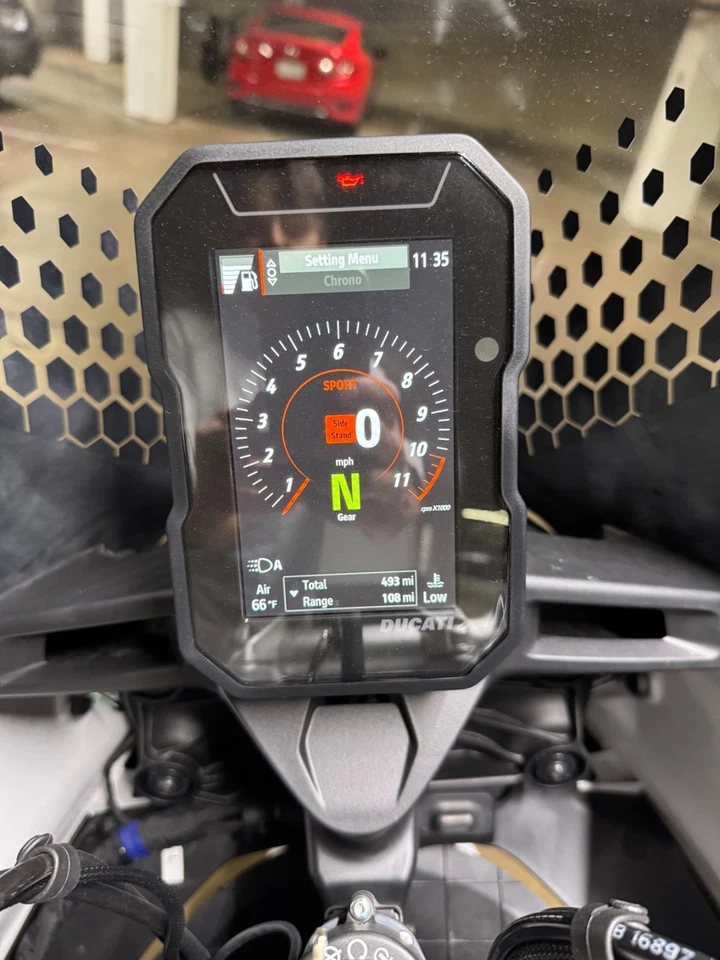 2023 Ducati DesertX  - Изображение 3 из 4