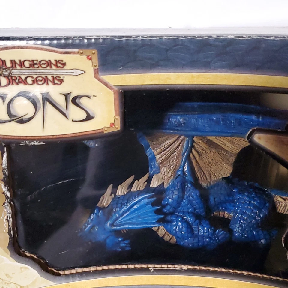 WOTC D&D Minis Gargantuan Blue Dragon New in Box, Box Damaged Limited Edition - Image 3 of 4