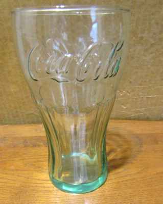 McDONALDS COCA COLA 2009 EMBOSSED PROMO GLASSES LIGHT GREEN 6''T  16OZ