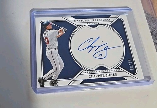 Chipper Jones #18 2025 Panini National Treasures Personalized Autograph card