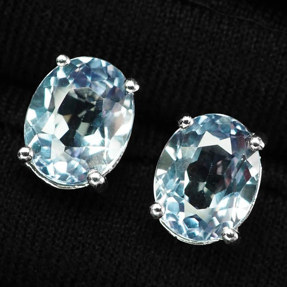 Fabulosos pendientes de oro blanco de plata de ley 925 de 5,05 quilates de alejandrita con cambio de color Foto 2 de 4