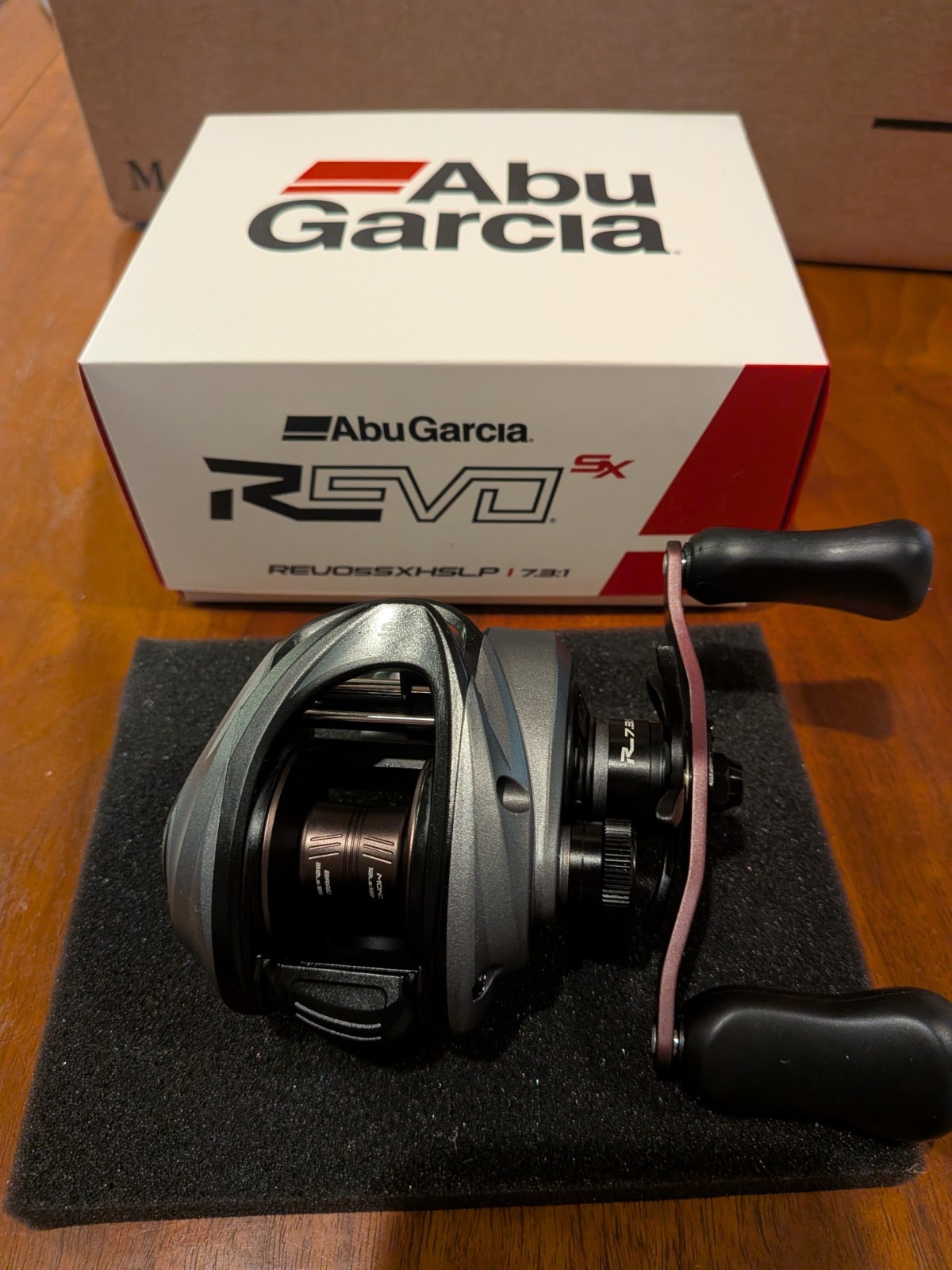 Abu Garcia REVO SX  7.3:1 Baitcast Reel