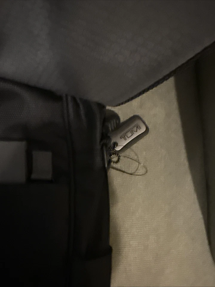 Tumi Unisex Black Laptop Bag Business Travel Organizer - Image 4 of 4