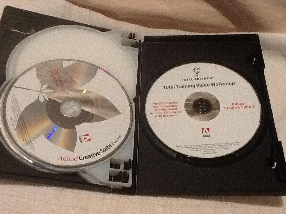 Adobe Creative Suite 2 Standard Mac Box & 5 Discs Great Condition - Image 4 of 4
