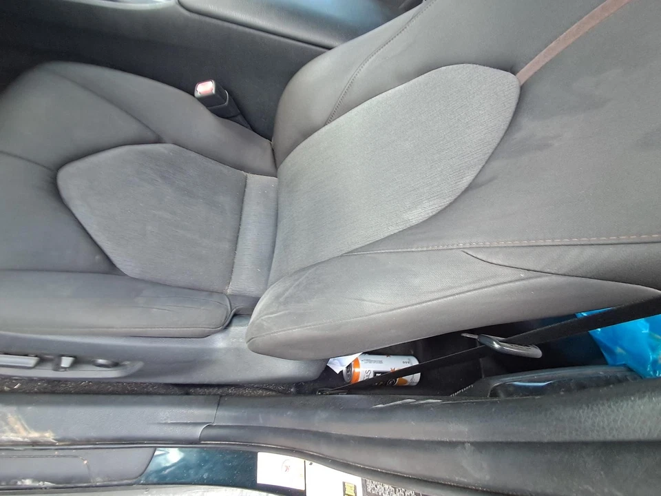 Guantera usada se adapta a: Toyota Camry 2018 grado A Foto 4 de 4