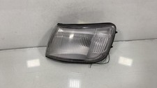 Feu avant (phare) Mitsubishi SPACE RUNNER