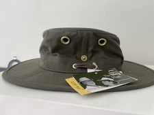 Tilley Standard Wanderer Hat, Olive, 7 1/8 NEW WITH TAGS T3