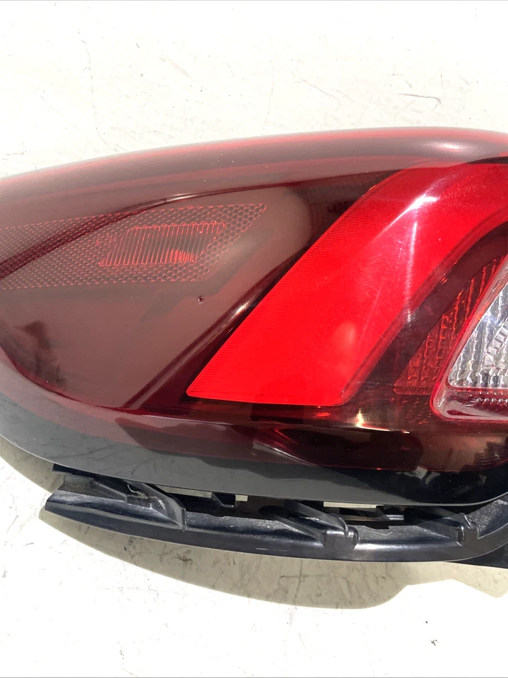 Nice! 2024 2025 Ford Escape LED Outer Tail Light Driver Left OEM 1679 - Image 3 of 4