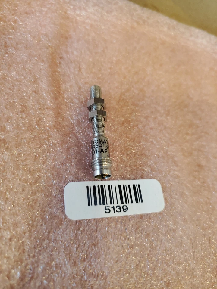 Micro PD1-AP-3F proximity switch Sensor USED READY TO SHIP *IN*STOCK*USA* - Image 4 of 4