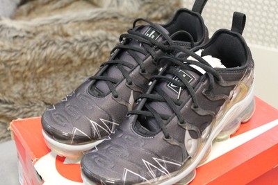 Size 9.5 - Nike Air VaporMax Plus La Requin Grey | eBay display picture 3