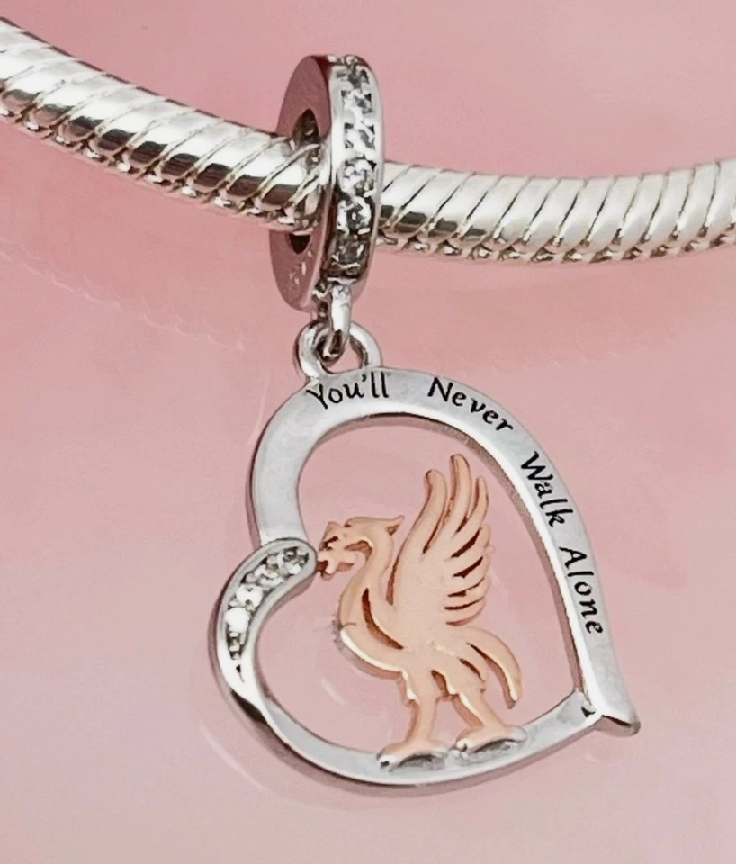 CHARME YOU’LL NEVER WALK ALONE YNWA Liverpool Liverbird 💜 prata esterlina 925 - Imagem 3 de 4