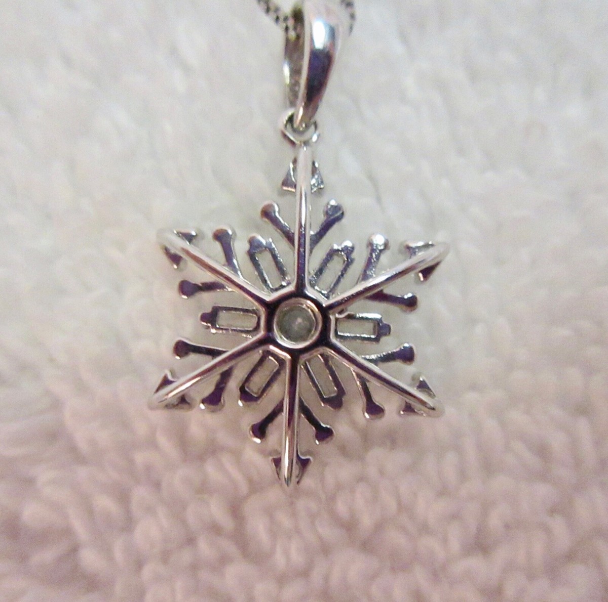 ★ROSEMONT★ SILVER Necklace RC0240 Silver Rose Necklace | boohoo