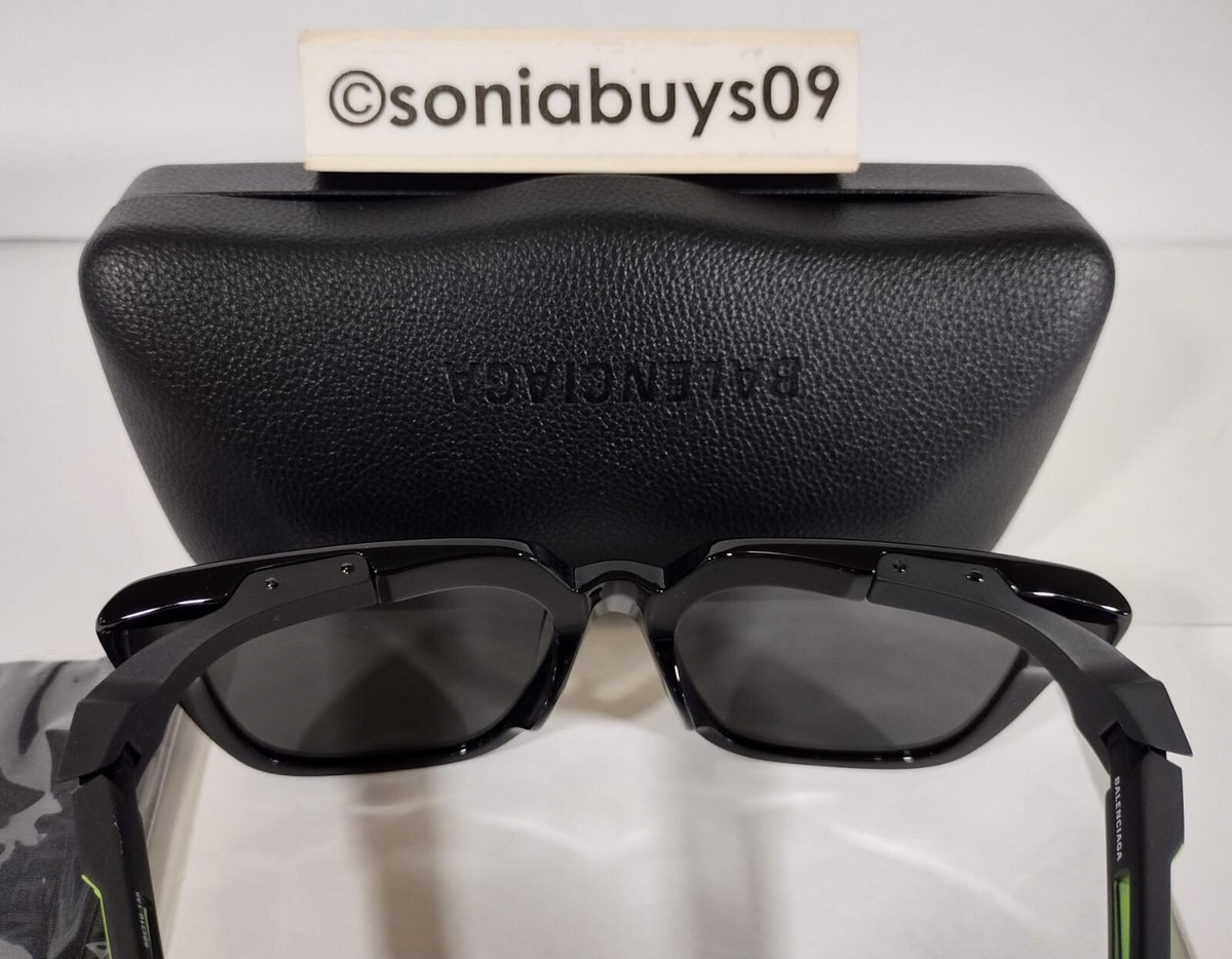 BALENCIAGA スクエアシェイプ サングラス Balenciaga Unisex Square Sunglasses, Black/Green, Grey