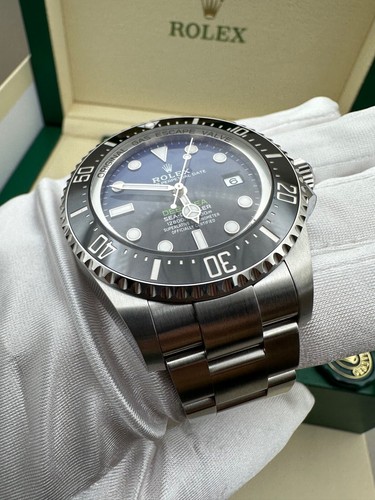 Rolex Sea-Dweller Deepsea Deep Blue James Cameron 2023 136660 Box And Papers - Picture 6 of 11
