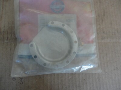 One New Genuine briggs deflector muffler with screws 795036 Factory Sealed Pkg