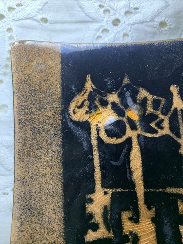 Vintage Black And Gold Enamel On Copper Square Dish With Key Decoration MCM - Picture 5 of 5