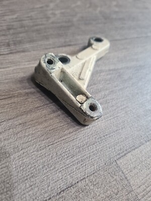 Evinrude Johnson Outboard  318366 Fuel Pump Bracket 0318366 60hp 65hp 70hp 75hp