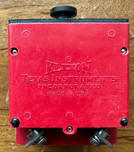 Klixon Texas Instrument Model 6752-305-20 20 Amperes Circuit Breaker