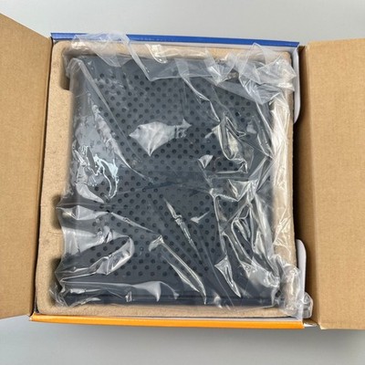 Arris SURFboard SBG8300 DOCSIS 3.1 Cable Modem & Wi-Fi Router NEW open box