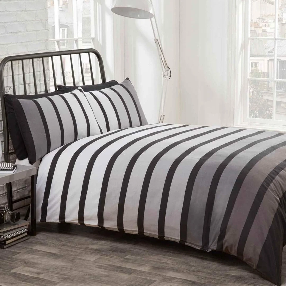 Set Di Biancheria Da Letto Con Copripiumino E Motivo a Righe Nere, Da Rapport - Immagine 2 di 4