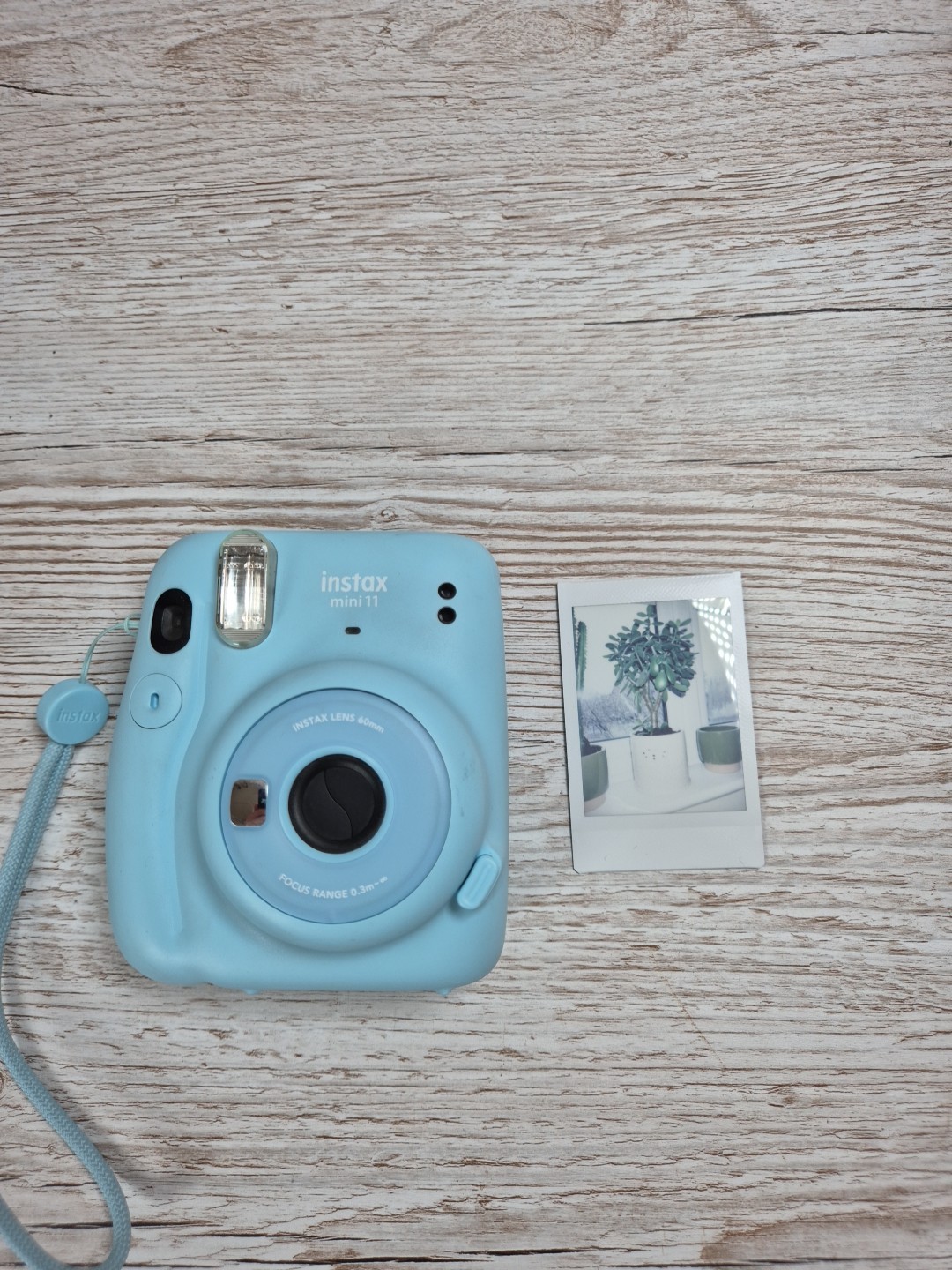 Fujifilm Instax Mini 11 Instant Camera - Sky Blue 8 Films In  To Go