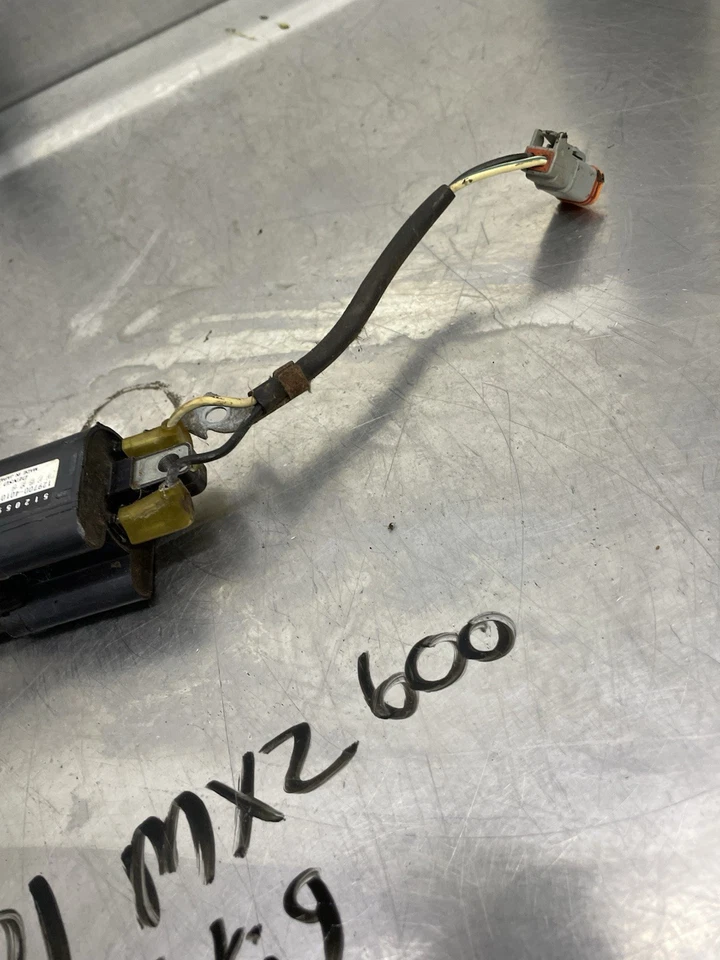 Bobina de encendido Ski-Doo Summit MXZ 600 700 1999-2003 OEM P/N #512059039 Foto 3 de 4