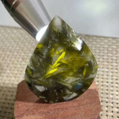 61g Natural green mica Lepidolite crystal mineral specimen spiritual energy
