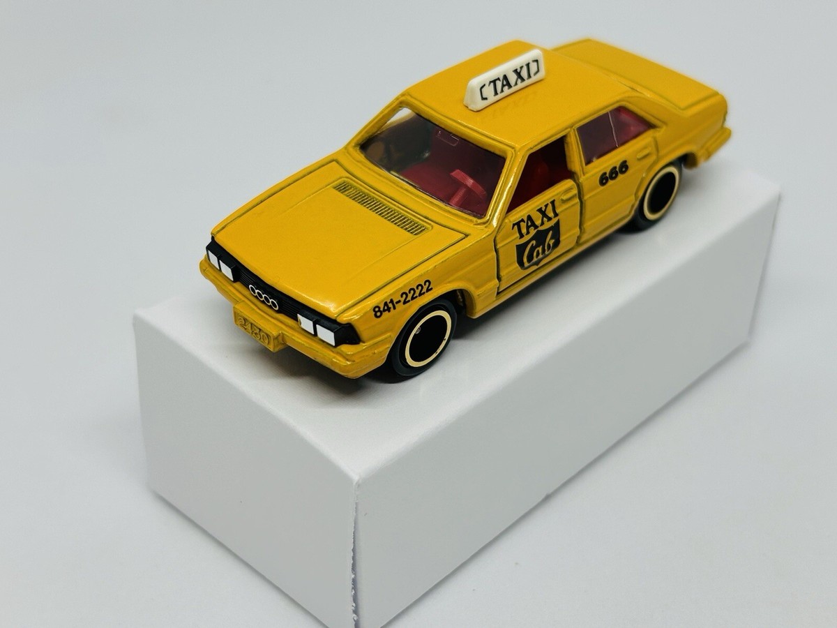 トミカ F32 Audi 5000TURBO 1/65 Amazon | トミカ 青箱 F32 アウディ 5000 ターボ 1/65 日本製